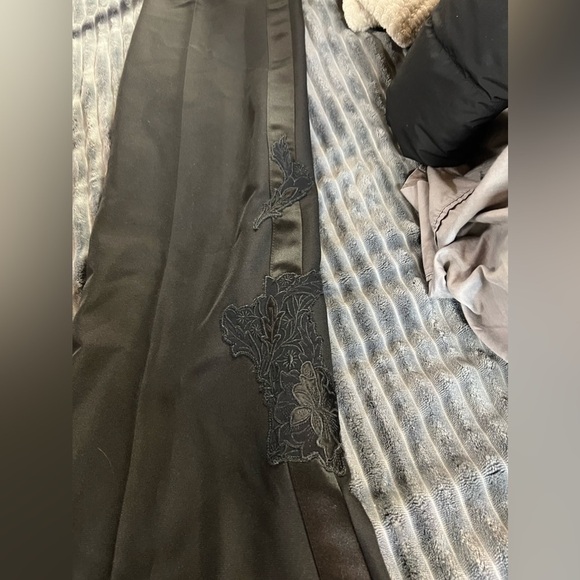 Black Pants-Body By Victoria-LIKE NEW​​​ - Picture 3 of 7